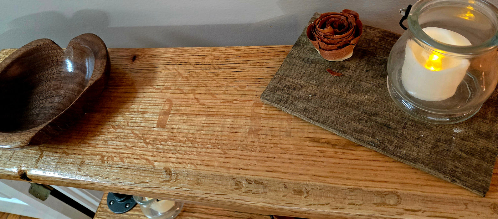 Beautifully crafted modern 37" x 38"red oak shelf