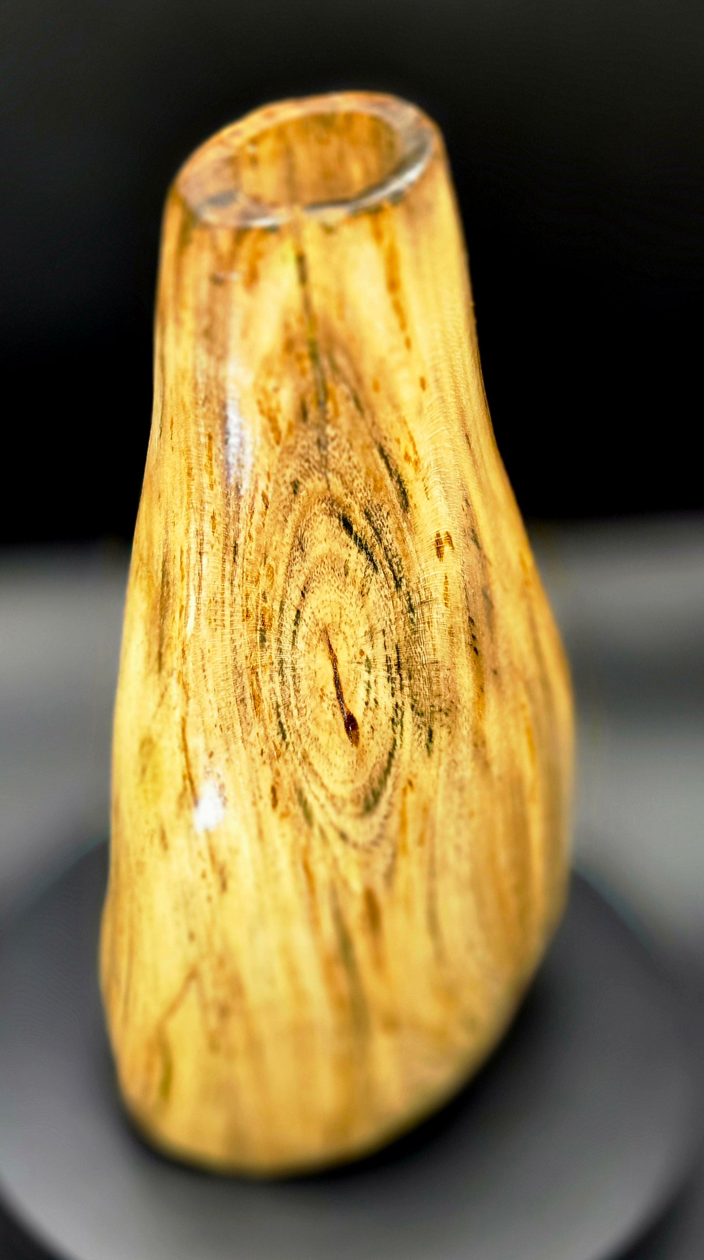 Shimmering hackberry vase