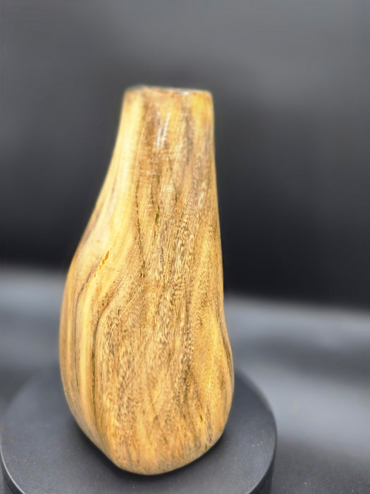 Shimmering hackberry vase