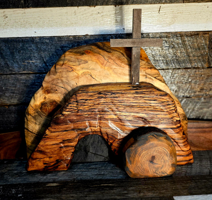 The tomb is empty, he has risen!