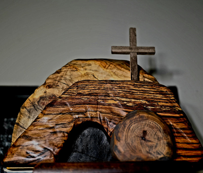 The tomb is empty, he has risen!