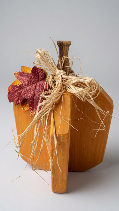 Classic Farm Americana Pumpkin Centerpiece